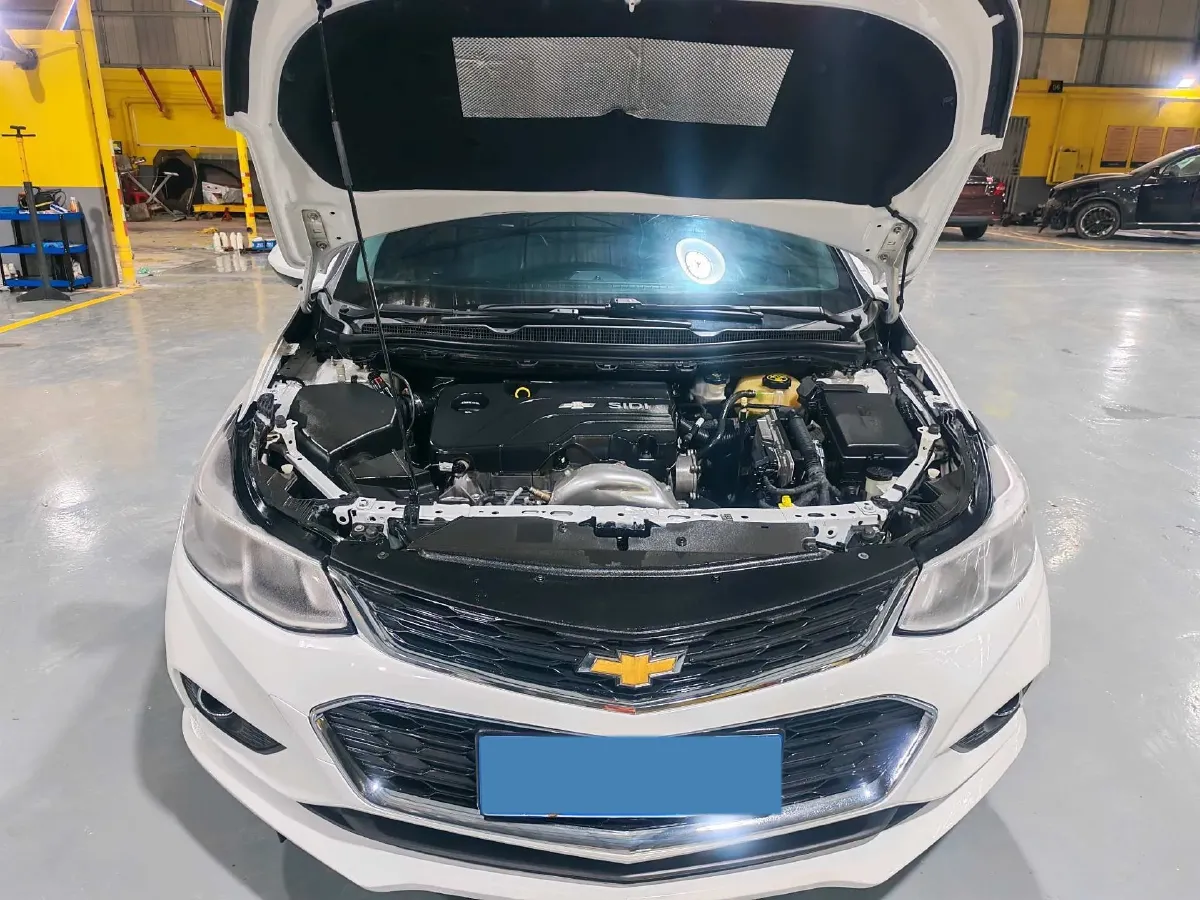 2018 Chevrolet Cruze 1.5L 114HP L4 6AT,autocango,china used car exporter,china ev exporter,chinese used car exporter,chinese used ev exporter