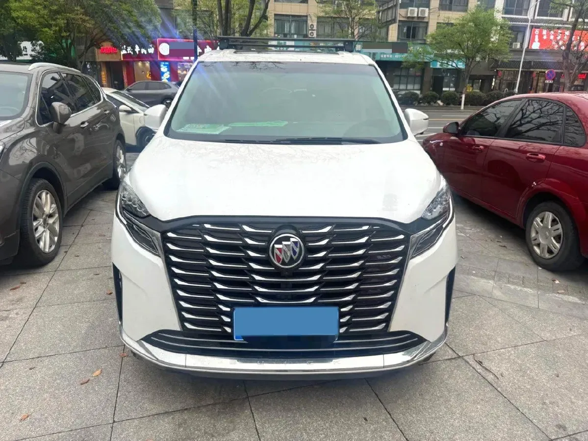 2022 Buick GL8 2.0T 237HP L4 9AT,autocango,china used car exporter,china ev exporter,chinese used car exporter,chinese used ev exporter