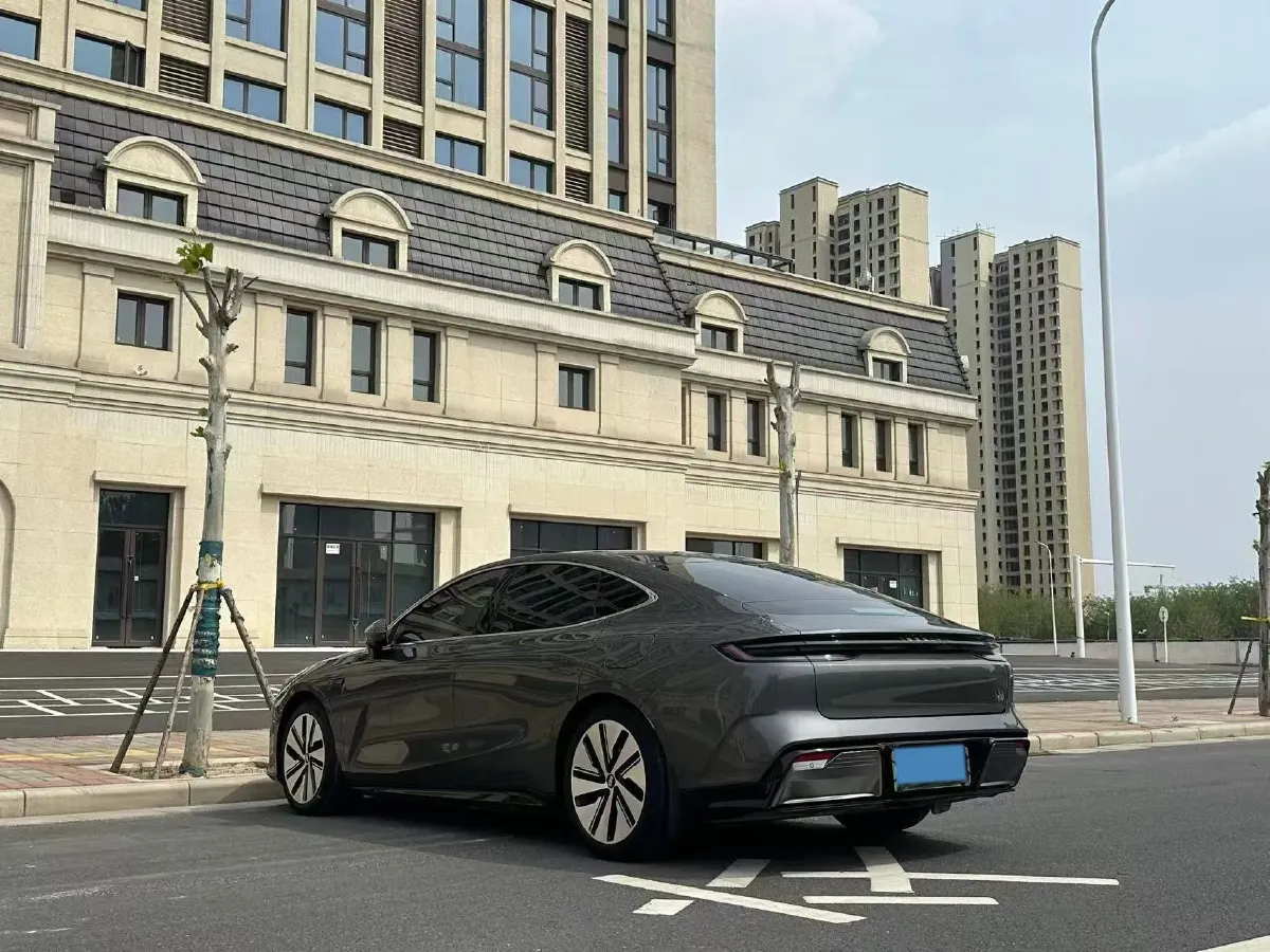 2024 Geely Galaxy E8 BEV 76KWH,autocango,china used car exporter,china ev exporter,chinese used car exporter,chinese used ev exporter