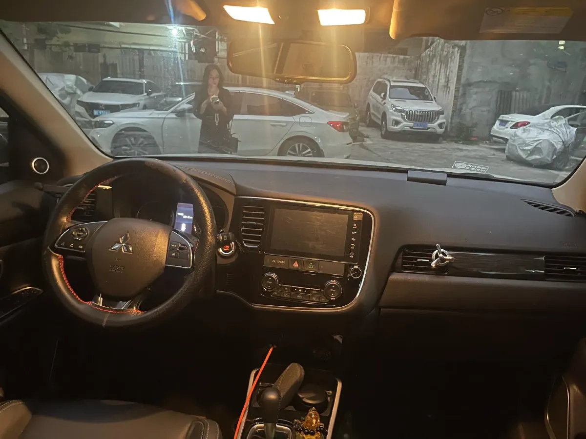 2019 Mitsubishi Outlander 2.0L 166HP L4 CVT,autocango,china used car exporter,china ev exporter,chinese used car exporter,chinese used ev exporter