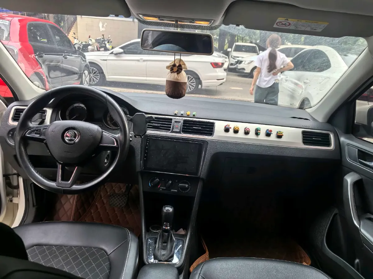 2018 Skoda Rapid Spaceback 1.6L 110HP L4 6AT,autocango,china used car exporter,china ev exporter,chinese used car exporter,chinese used ev exporter