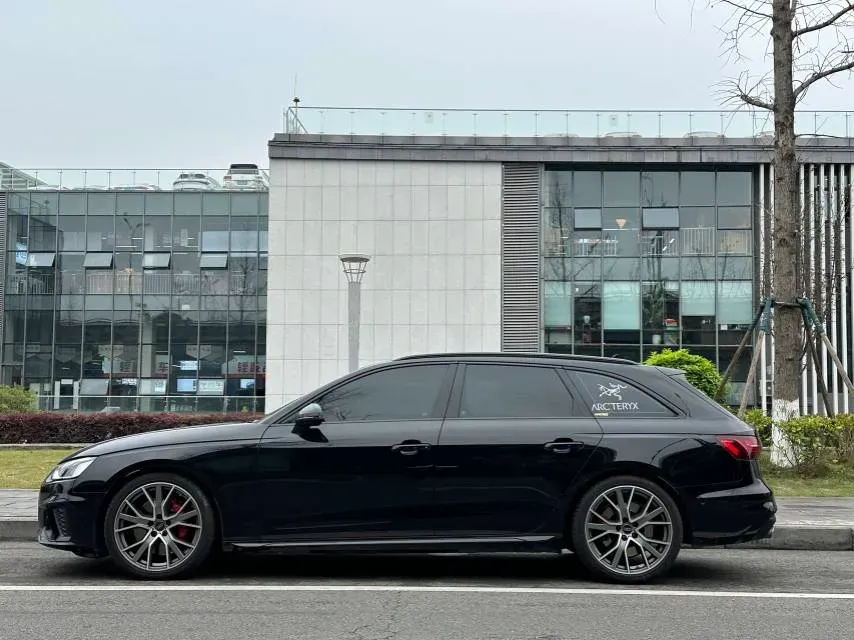 2024 Audi S4 3.0T 354HP V6 8AT,autocango,china used car exporter,china ev exporter,chinese used car exporter,chinese used ev exporter