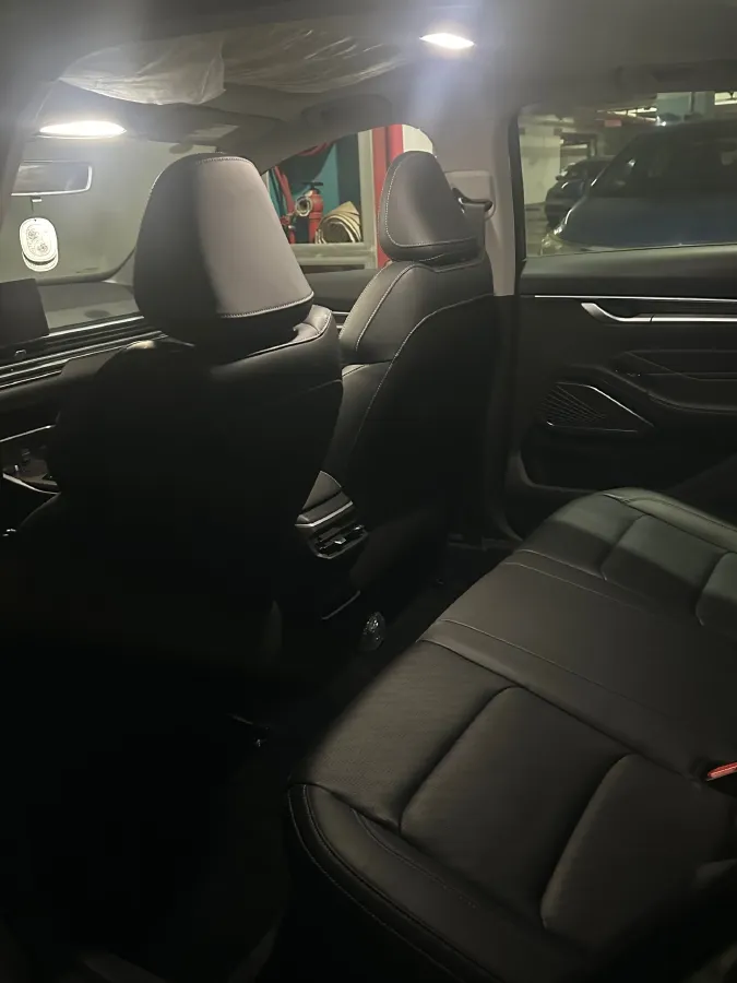 2022 Geely Emgrand 1.5L 114HP L4 CVT,autocango,china used car exporter,china ev exporter,chinese used car exporter,chinese used ev exporter