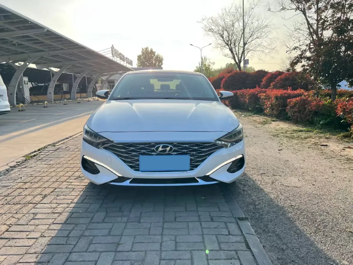 2019 Hyundai La Festa 1.6T 204HP L4 7DCT,autocango,china used car exporter,china ev exporter,chinese used car exporter,chinese used ev exporter