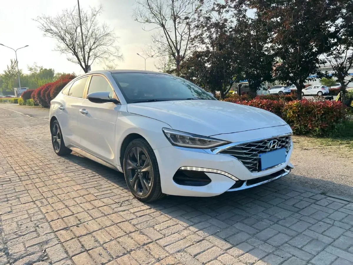 2019 Hyundai La Festa 1.6T 204HP L4 7DCT,autocango,china used car exporter,china ev exporter,chinese used car exporter,chinese used ev exporter