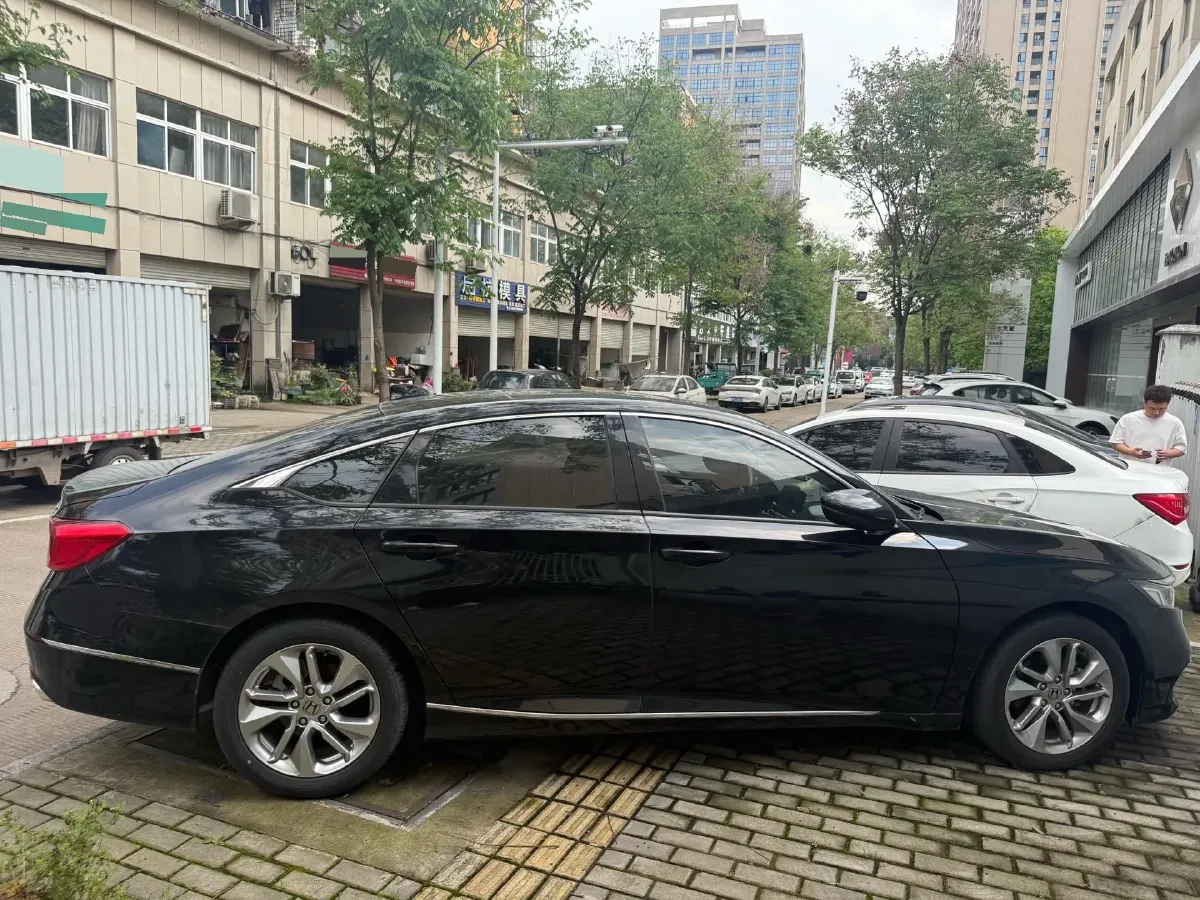 2018 Honda Accord 1.5T 194HP L4 CVT,autocango,china used car exporter,china ev exporter,chinese used car exporter,chinese used ev exporter