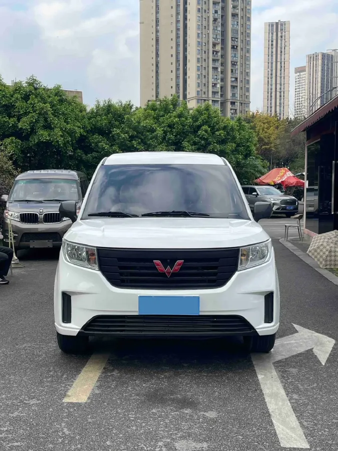 2021 WuLing ZhengChen 1.5T 147HP L4 6MT,autocango,china used car exporter,china ev exporter,chinese used car exporter,chinese used ev exporter