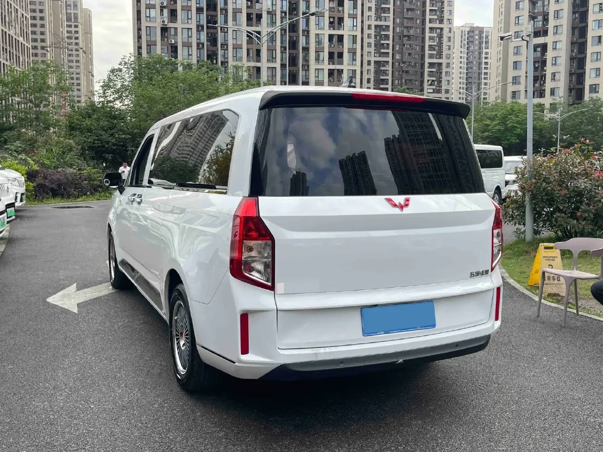 2021 WuLing ZhengChen 1.5T 147HP L4 6MT,autocango,china used car exporter,china ev exporter,chinese used car exporter,chinese used ev exporter