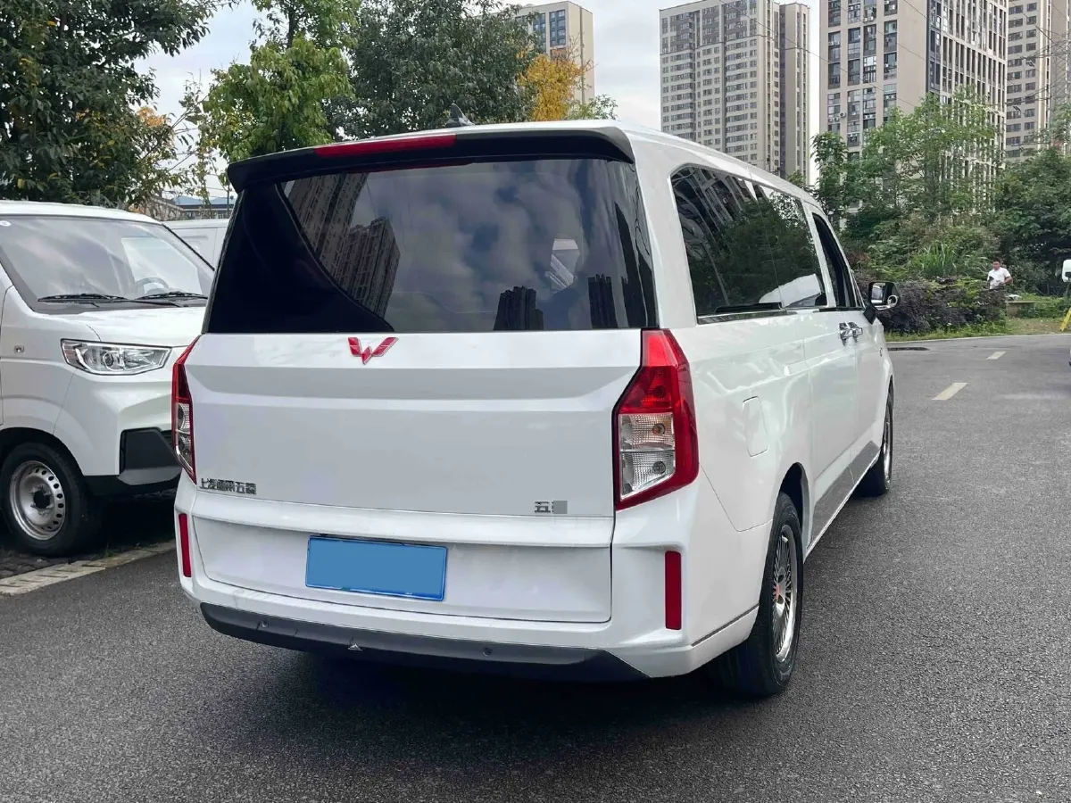 2021 WuLing ZhengChen 1.5T 147HP L4 6MT,autocango,china used car exporter,china ev exporter,chinese used car exporter,chinese used ev exporter
