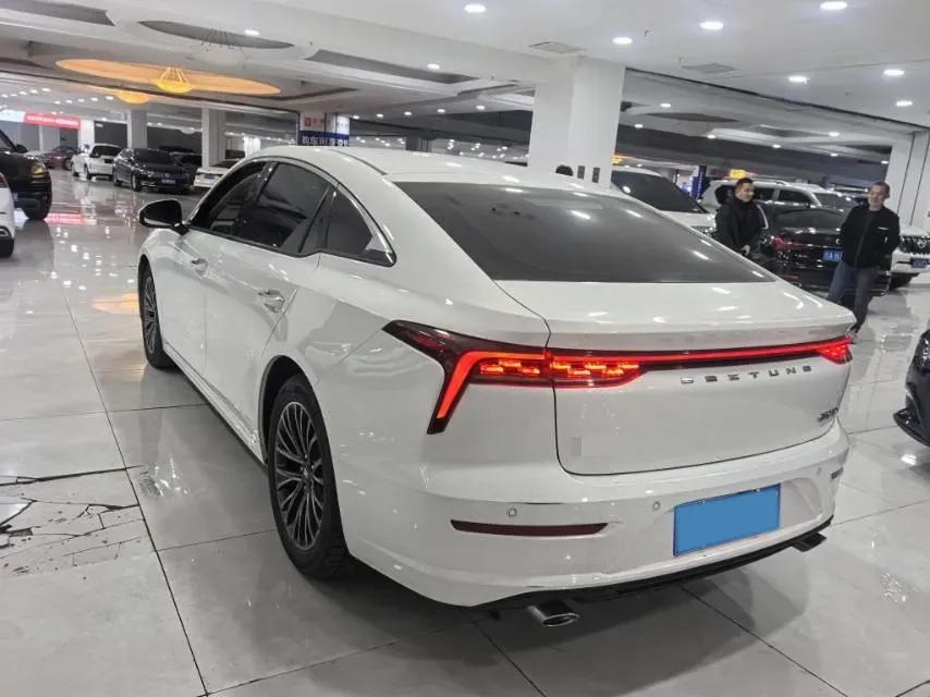 2022 Bestune B70 1.5T 169HP L4 7DCT,autocango,china used car exporter,china ev exporter,chinese used car exporter,chinese used ev exporter