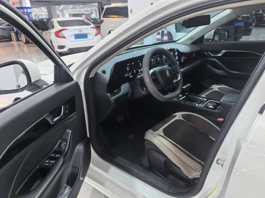 2022 Bestune B70 1.5T 169HP L4 7DCT,autocango,china used car exporter,china ev exporter,chinese used car exporter,chinese used ev exporter