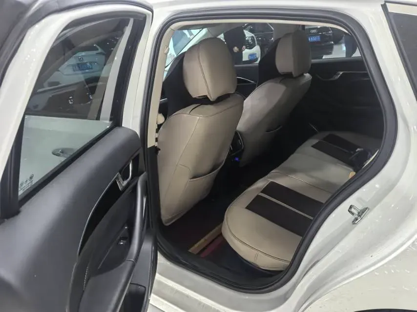 2022 Bestune B70 1.5T 169HP L4 7DCT,autocango,china used car exporter,china ev exporter,chinese used car exporter,chinese used ev exporter