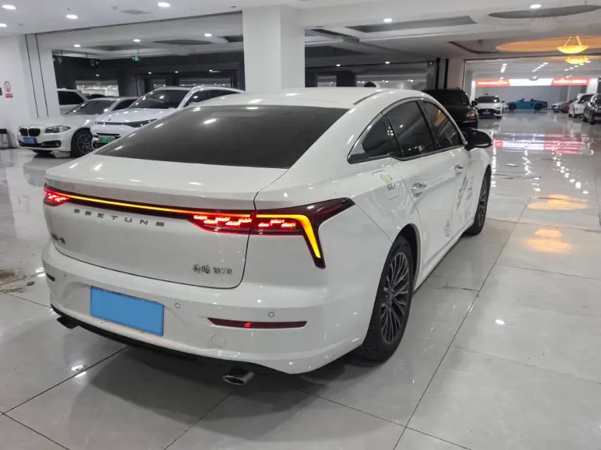 2022 Bestune B70 1.5T 169HP L4 7DCT,autocango,china used car exporter,china ev exporter,chinese used car exporter,chinese used ev exporter