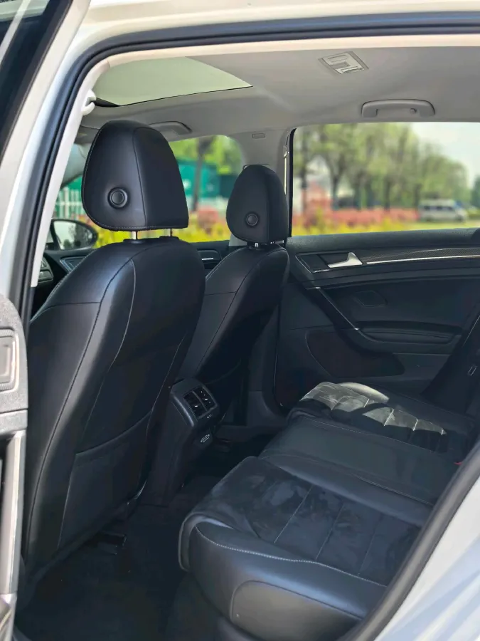 2020 Volkswagen Golf 1.4T 150HP L4 7DCT,autocango,china used car exporter,china ev exporter,chinese used car exporter,chinese used ev exporter