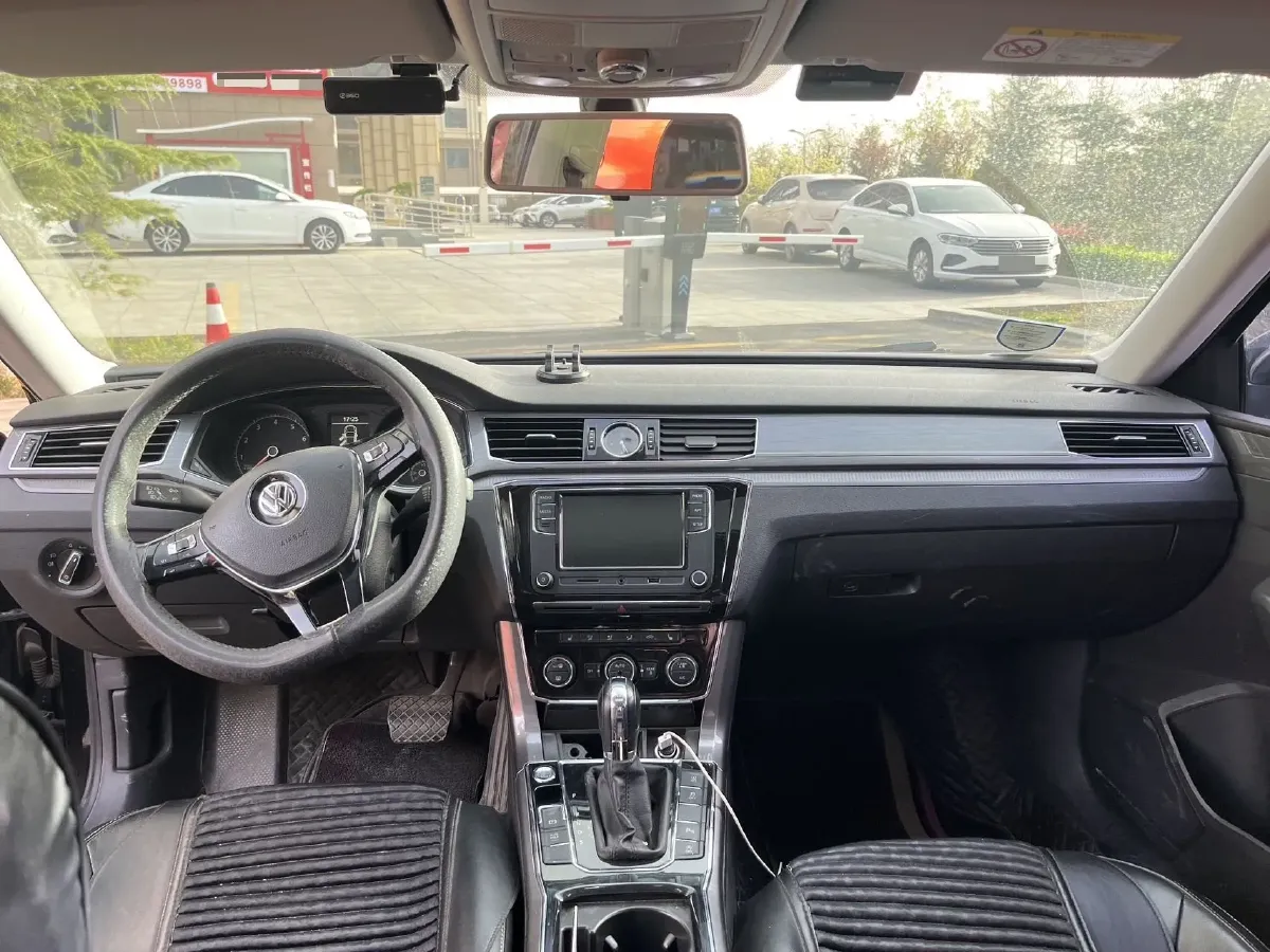 2017 Volkswagen Passat 1.8T 180HP L4 7DCT,autocango,china used car exporter,china ev exporter,chinese used car exporter,chinese used ev exporter