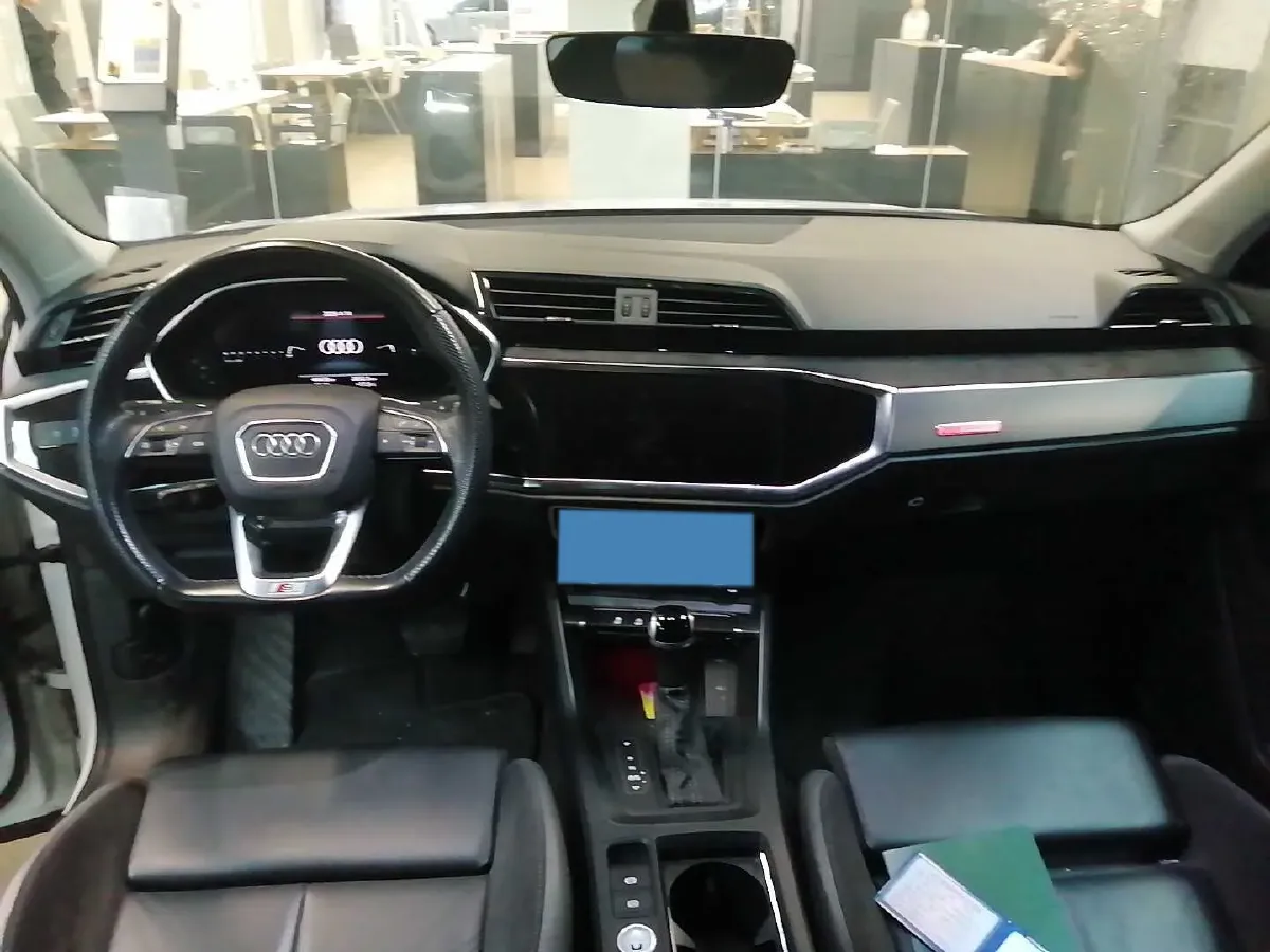 2023 Audi Q3 Sportback 2.0T 186HP L4 7DCT,autocango,china used car exporter,china ev exporter,chinese used car exporter,chinese used ev exporter