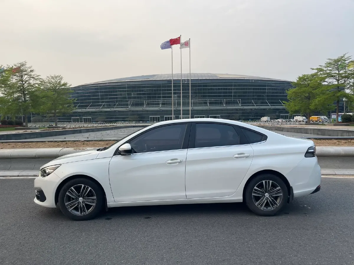 2018 Peugeot 308 1.6L 117HP L4 6AT,autocango,china used car exporter,china ev exporter,chinese used car exporter,chinese used ev exporter