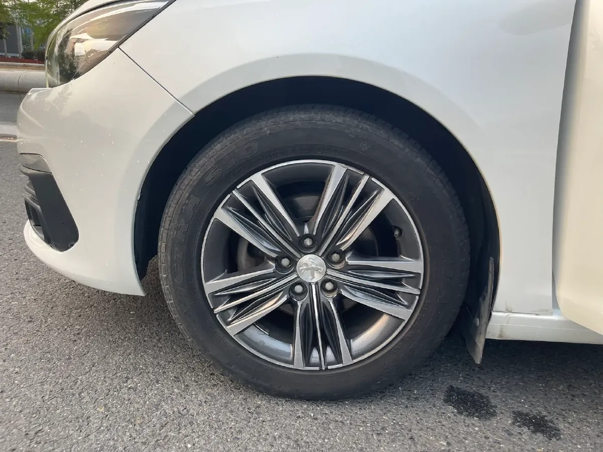 2018 Peugeot 308 1.6L 117HP L4 6AT,autocango,china used car exporter,china ev exporter,chinese used car exporter,chinese used ev exporter