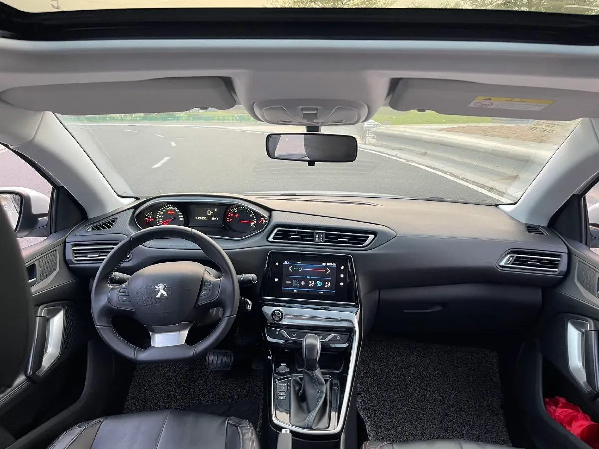 2018 Peugeot 308 1.6L 117HP L4 6AT,autocango,china used car exporter,china ev exporter,chinese used car exporter,chinese used ev exporter