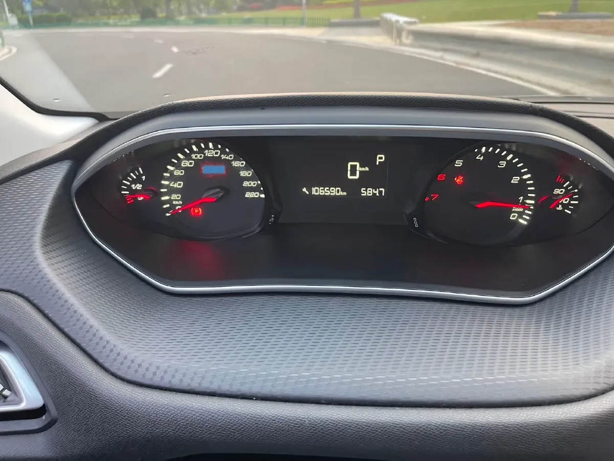 2018 Peugeot 308 1.6L 117HP L4 6AT,autocango,china used car exporter,china ev exporter,chinese used car exporter,chinese used ev exporter