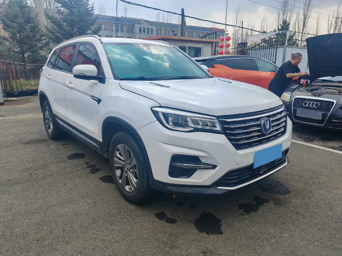 2020 ChangAn CS75 1.5T 178HP L4 7DCT,autocango,china used car exporter,china ev exporter,chinese used car exporter,chinese used ev exporter