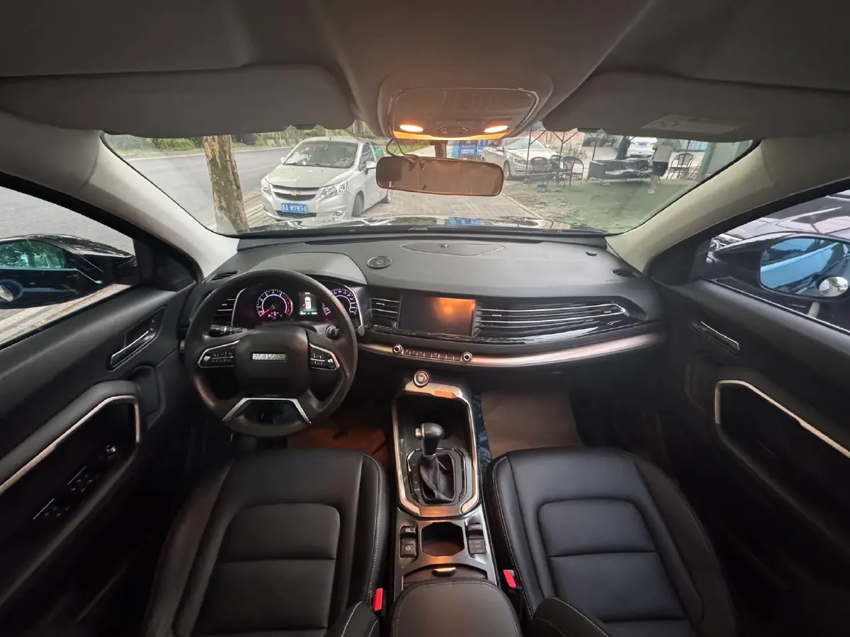 2018 Haval H6 1.5T 169HP L4 7DCT,autocango,china used car exporter,china ev exporter,chinese used car exporter,chinese used ev exporter