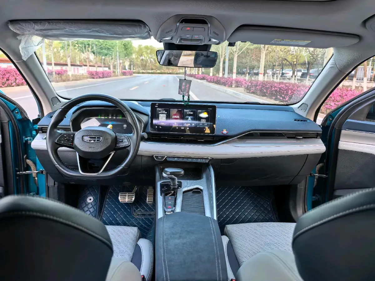 2021 Geely Preface 2.0T 190HP L4 7DCT,autocango,china used car exporter,china ev exporter,chinese used car exporter,chinese used ev exporter