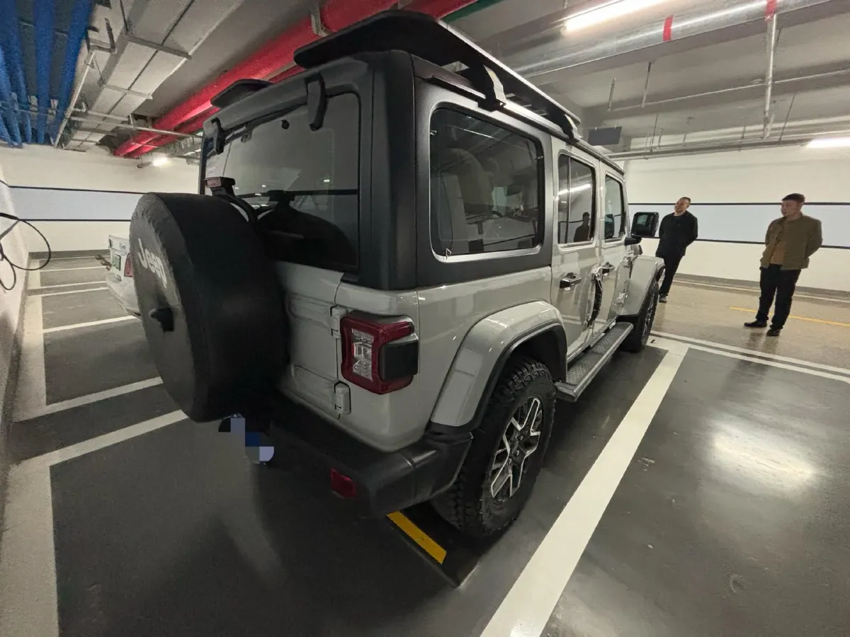 2024 Jeep Wrangler 2.0T 266HP L4 8AT,autocango,china used car exporter,china ev exporter,chinese used car exporter,chinese used ev exporter