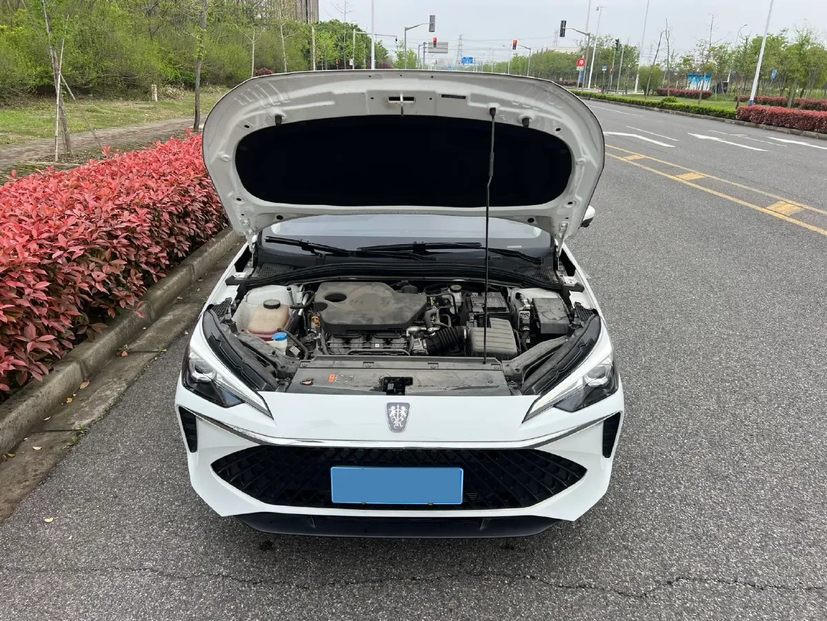2023 Roewe i5 1.5L 129HP L4 CVT,autocango,china used car exporter,china ev exporter,chinese used car exporter,chinese used ev exporter