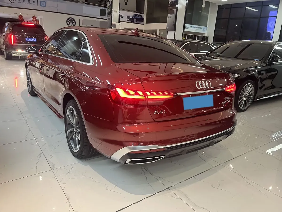 2020 Audi A4L 2.0T 190HP L4 7DCT,autocango,china used car exporter,china ev exporter,chinese used car exporter,chinese used ev exporter