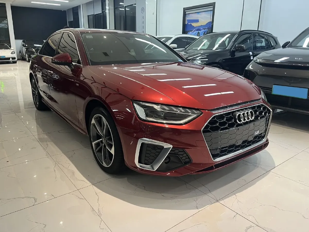 2020 Audi A4L 2.0T 190HP L4 7DCT,autocango,china used car exporter,china ev exporter,chinese used car exporter,chinese used ev exporter