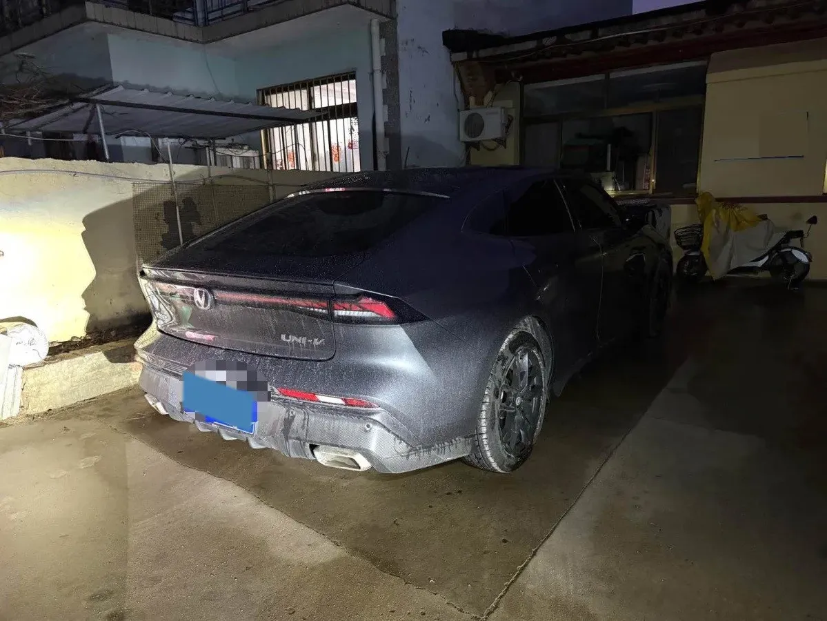 2024 ChangAn UNI-V 1.5T 188HP L4 7DCT,autocango,china used car exporter,china ev exporter,chinese used car exporter,chinese used ev exporter