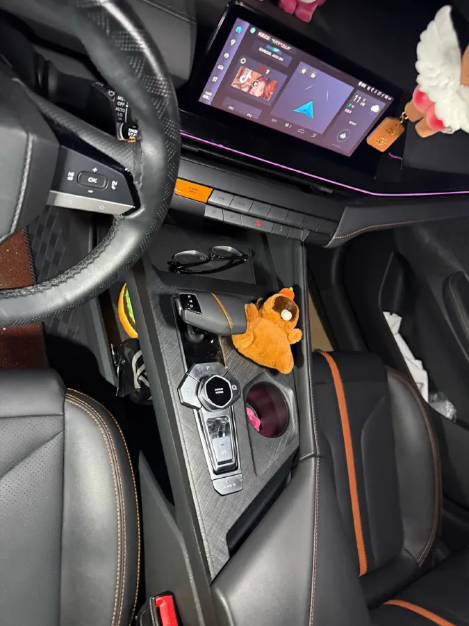 2024 ChangAn UNI-V 1.5T 188HP L4 7DCT,autocango,china used car exporter,china ev exporter,chinese used car exporter,chinese used ev exporter