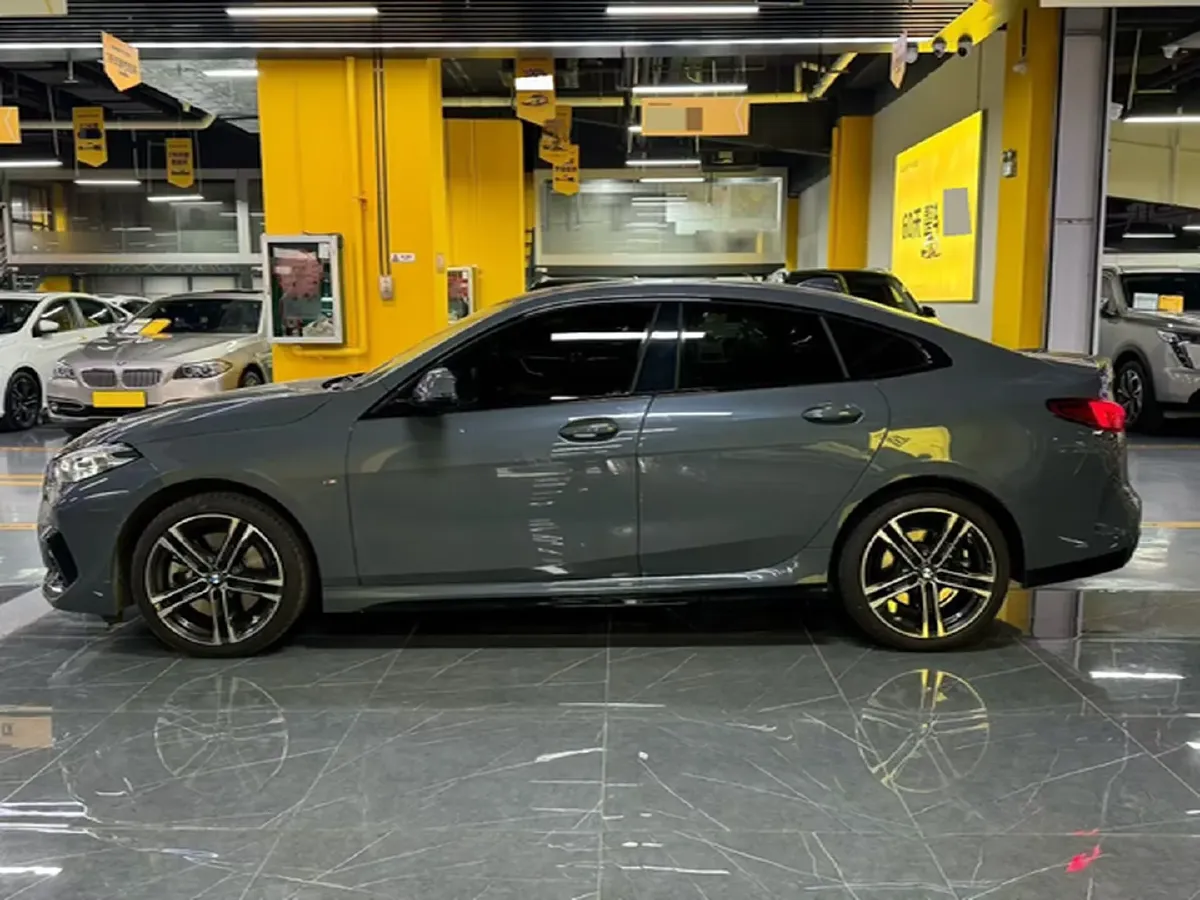 2022 BMW 2 Series 2.0T 184HP L4 8AT,autocango,china used car exporter,china ev exporter,chinese used car exporter,chinese used ev exporter