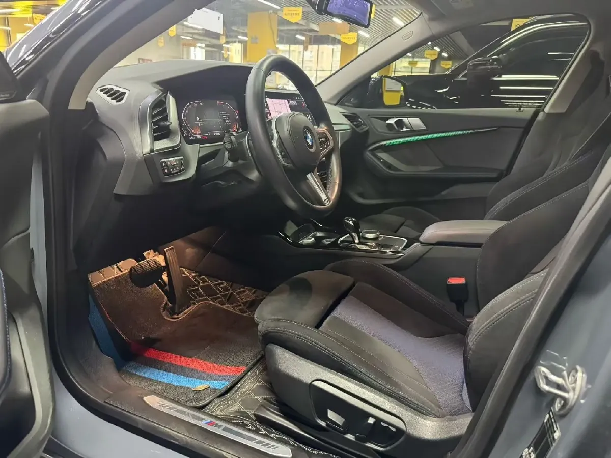 2022 BMW 2 Series 2.0T 184HP L4 8AT,autocango,china used car exporter,china ev exporter,chinese used car exporter,chinese used ev exporter