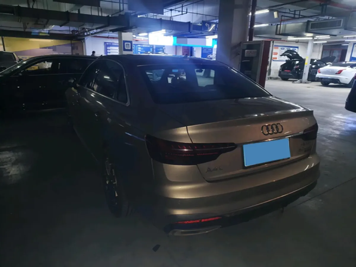 2020 Audi A4L 2.0T 150HP L4 7DCT,autocango,china used car exporter,china ev exporter,chinese used car exporter,chinese used ev exporter