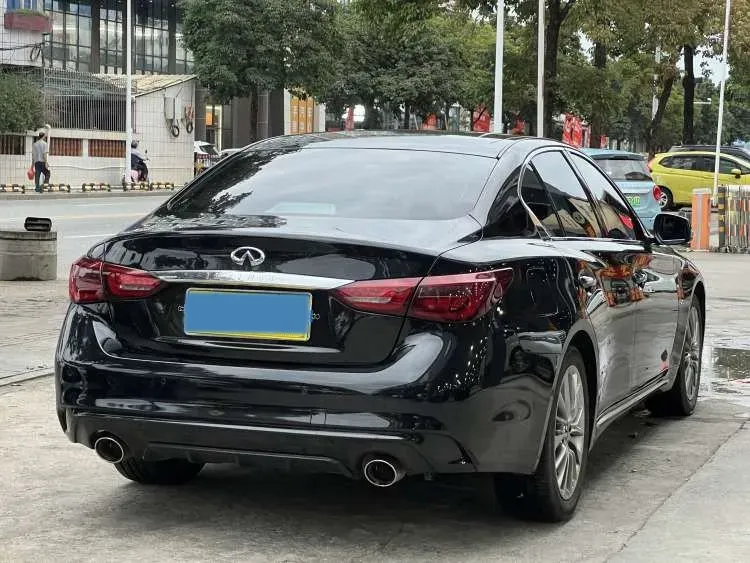 2018 Jeep Grand Commander 2.0T 265HP L4 9AT,autocango,china used car exporter,china ev exporter,chinese used car exporter,chinese used ev exporter