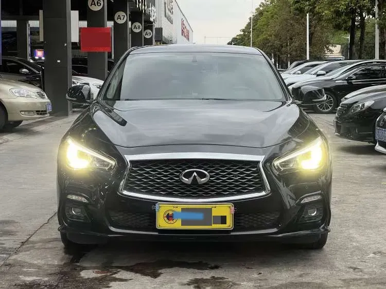 2018 Jeep Grand Commander 2.0T 265HP L4 9AT,autocango,china used car exporter,china ev exporter,chinese used car exporter,chinese used ev exporter