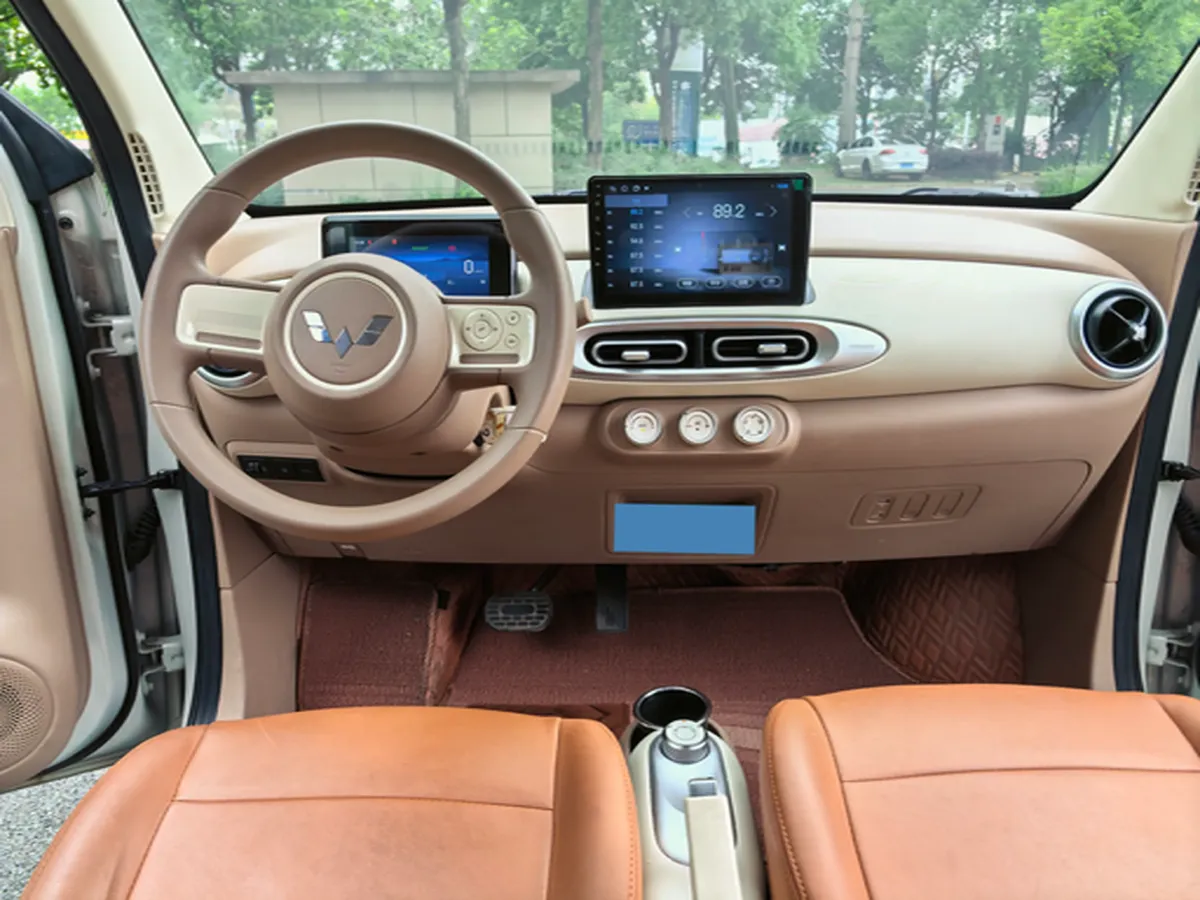 2025 WuLing HongGuang MINI EV BEV 16.2KWH,autocango,china used car exporter,china ev exporter,chinese used car exporter,chinese used ev exporter