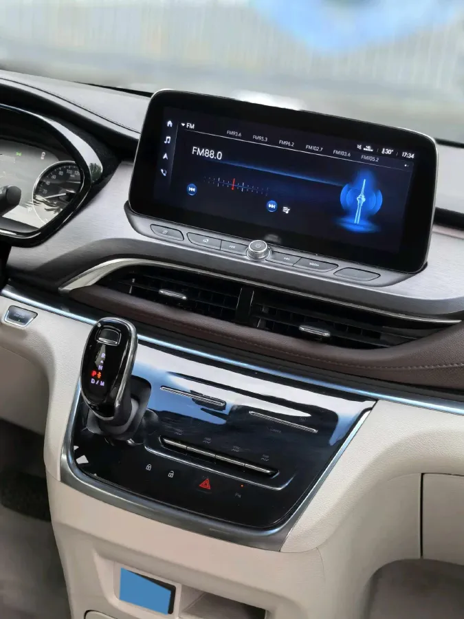 2022 Buick GL8 2.0T 237HP L4 9AT,autocango,china used car exporter,china ev exporter,chinese used car exporter,chinese used ev exporter