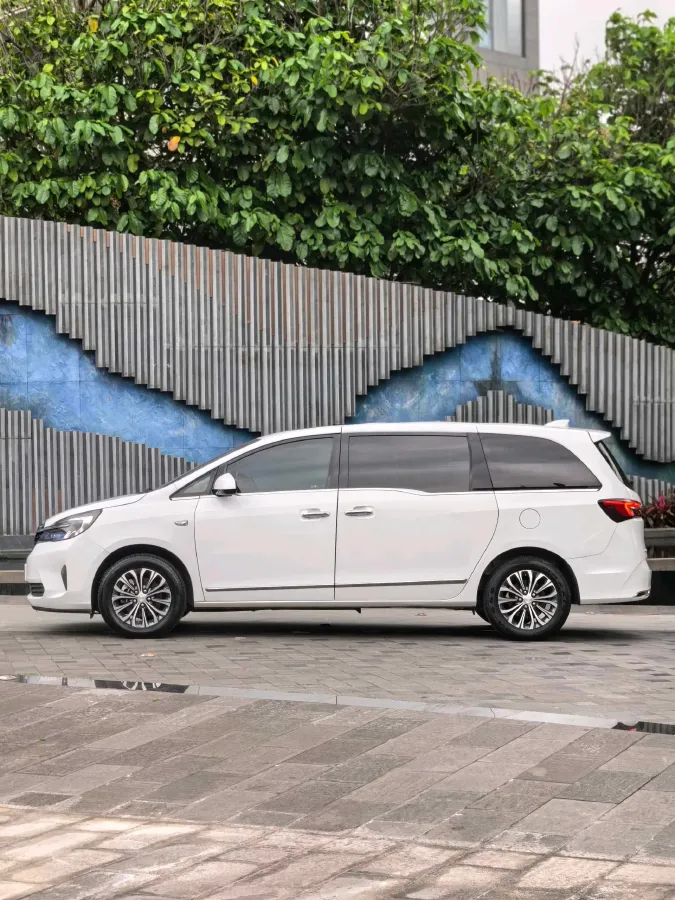 2022 Buick GL8 2.0T 237HP L4 9AT,autocango,china used car exporter,china ev exporter,chinese used car exporter,chinese used ev exporter