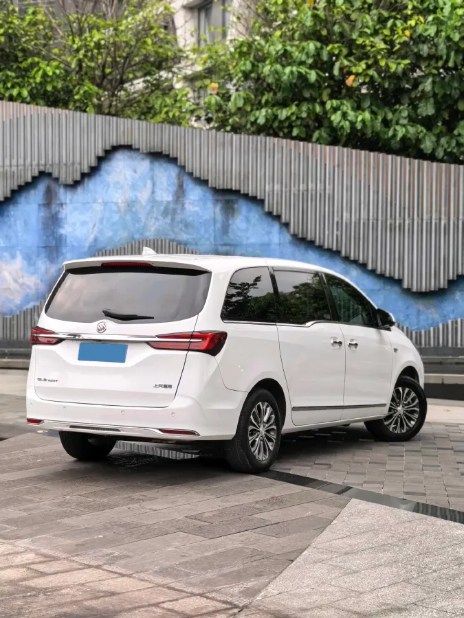 2022 Buick GL8 2.0T 237HP L4 9AT,autocango,china used car exporter,china ev exporter,chinese used car exporter,chinese used ev exporter
