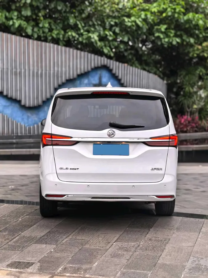 2022 Buick GL8 2.0T 237HP L4 9AT,autocango,china used car exporter,china ev exporter,chinese used car exporter,chinese used ev exporter