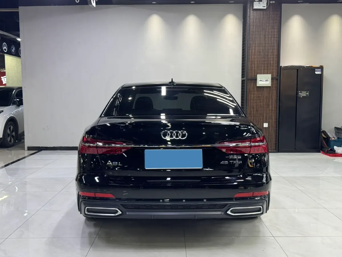 2022 Audi A6L 2.0T 224HP L4 7DCT,autocango,china used car exporter,china ev exporter,chinese used car exporter,chinese used ev exporter