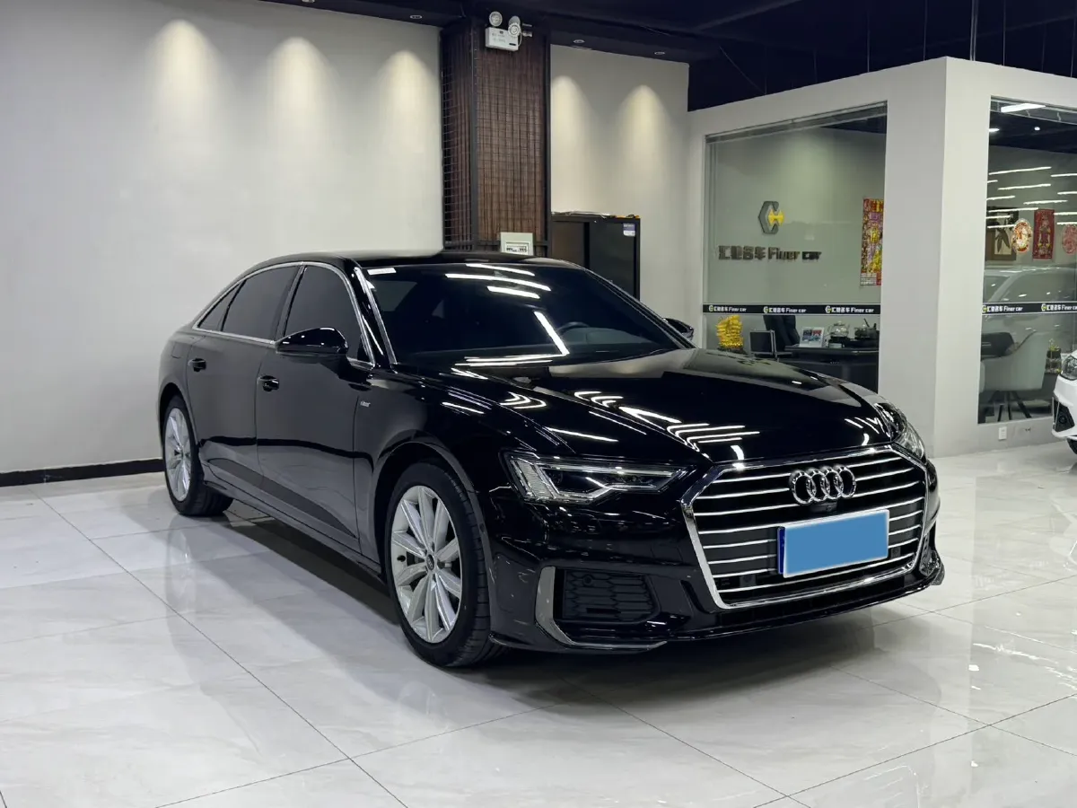 2022 Audi A6L 2.0T 224HP L4 7DCT,autocango,china used car exporter,china ev exporter,chinese used car exporter,chinese used ev exporter