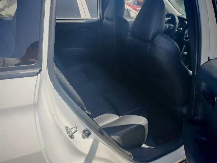 2022 Toyota Frontlander 2.0L 171HP L4 CVT,autocango,china used car exporter,china ev exporter,chinese used car exporter,chinese used ev exporter