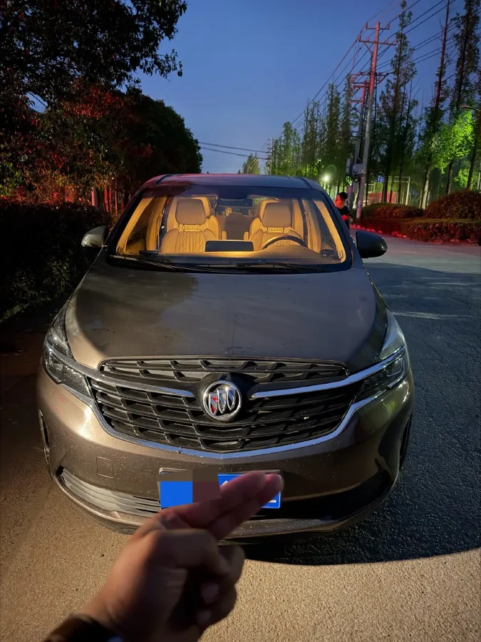 2022 Buick GL8 2.0T 237HP L4 9AT,autocango,china used car exporter,china ev exporter,chinese used car exporter,chinese used ev exporter