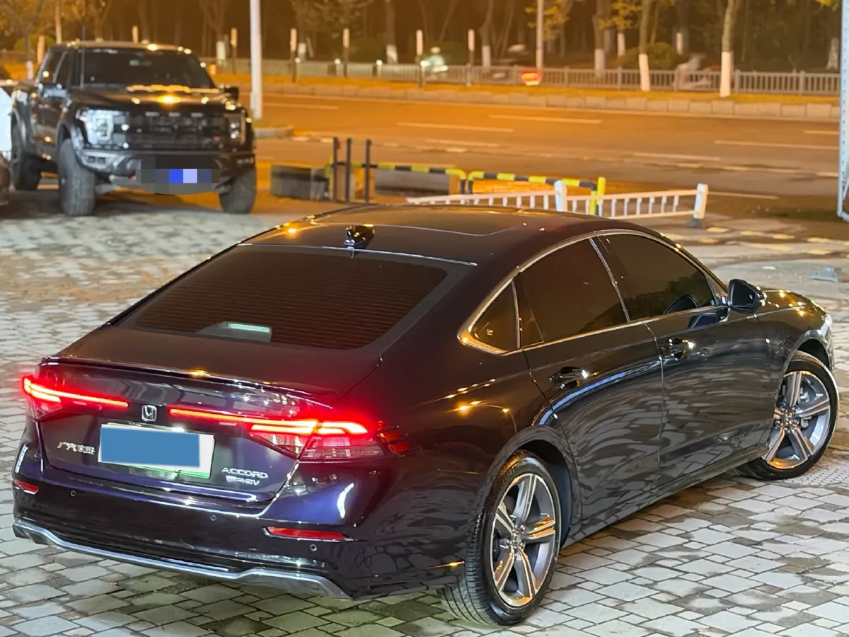 2023 Honda Accord 2.0L 148HP L4 E-CVT PHEV 17.7KWH,autocango,china used car exporter,china ev exporter,chinese used car exporter,chinese used ev exporter