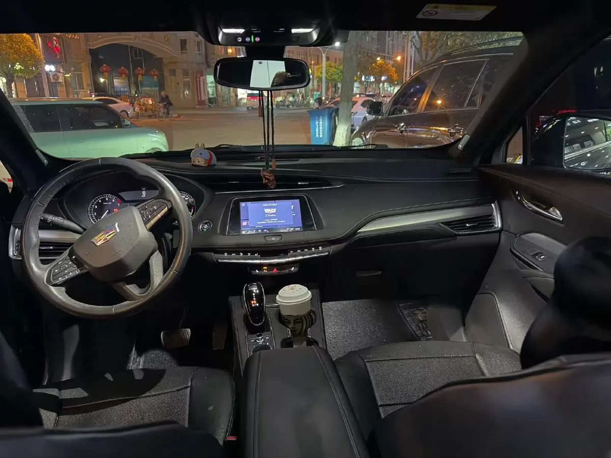 2021 Cadillac XT4 2.0T 237HP L4 9AT,autocango,china used car exporter,china ev exporter,chinese used car exporter,chinese used ev exporter