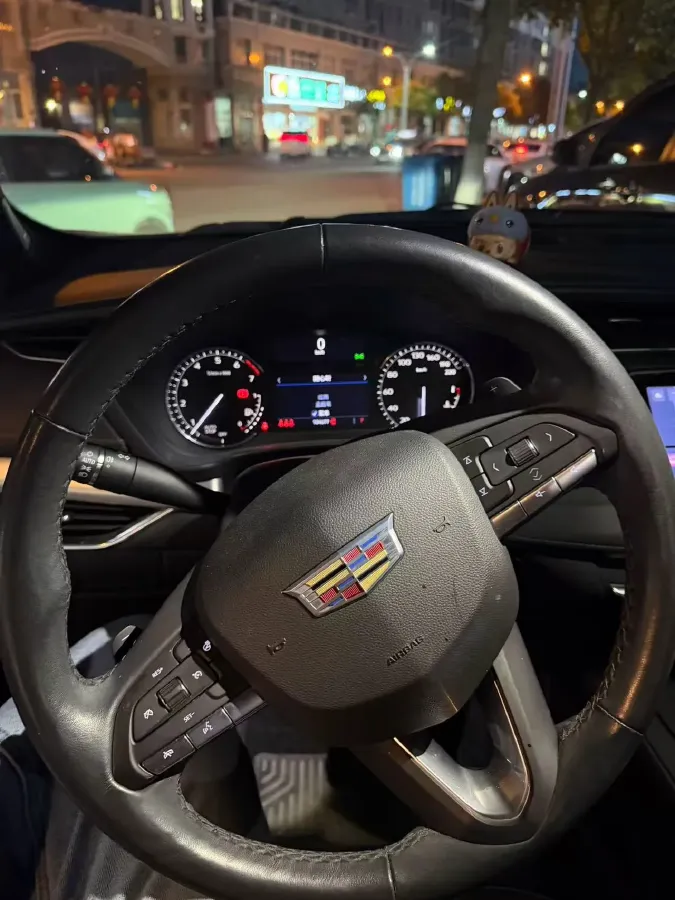 2021 Cadillac XT4 2.0T 237HP L4 9AT,autocango,china used car exporter,china ev exporter,chinese used car exporter,chinese used ev exporter